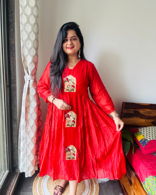 “Mishri “Mul Chanderi  Gown💜