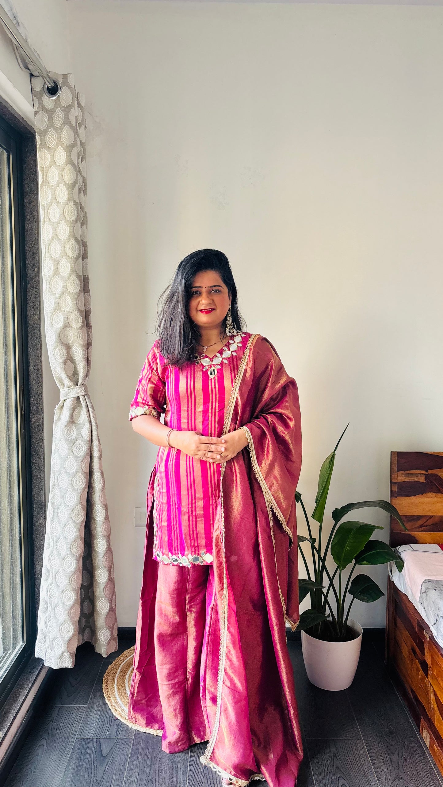 “Shiney” tissue and Mirror handwork shahara set