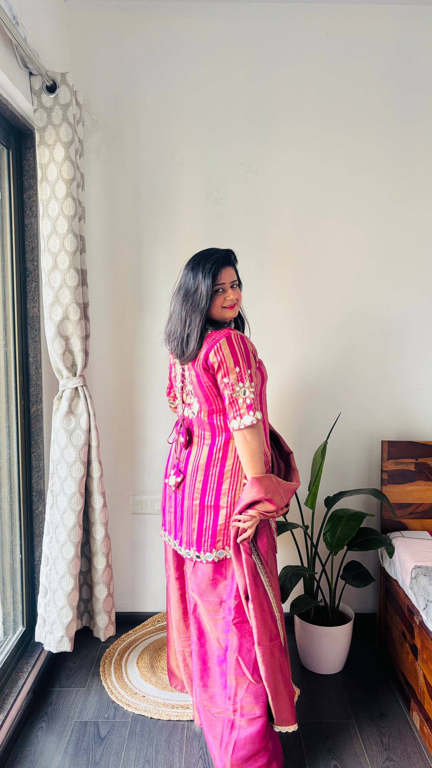 “Shiney” tissue and Mirror handwork shahara set