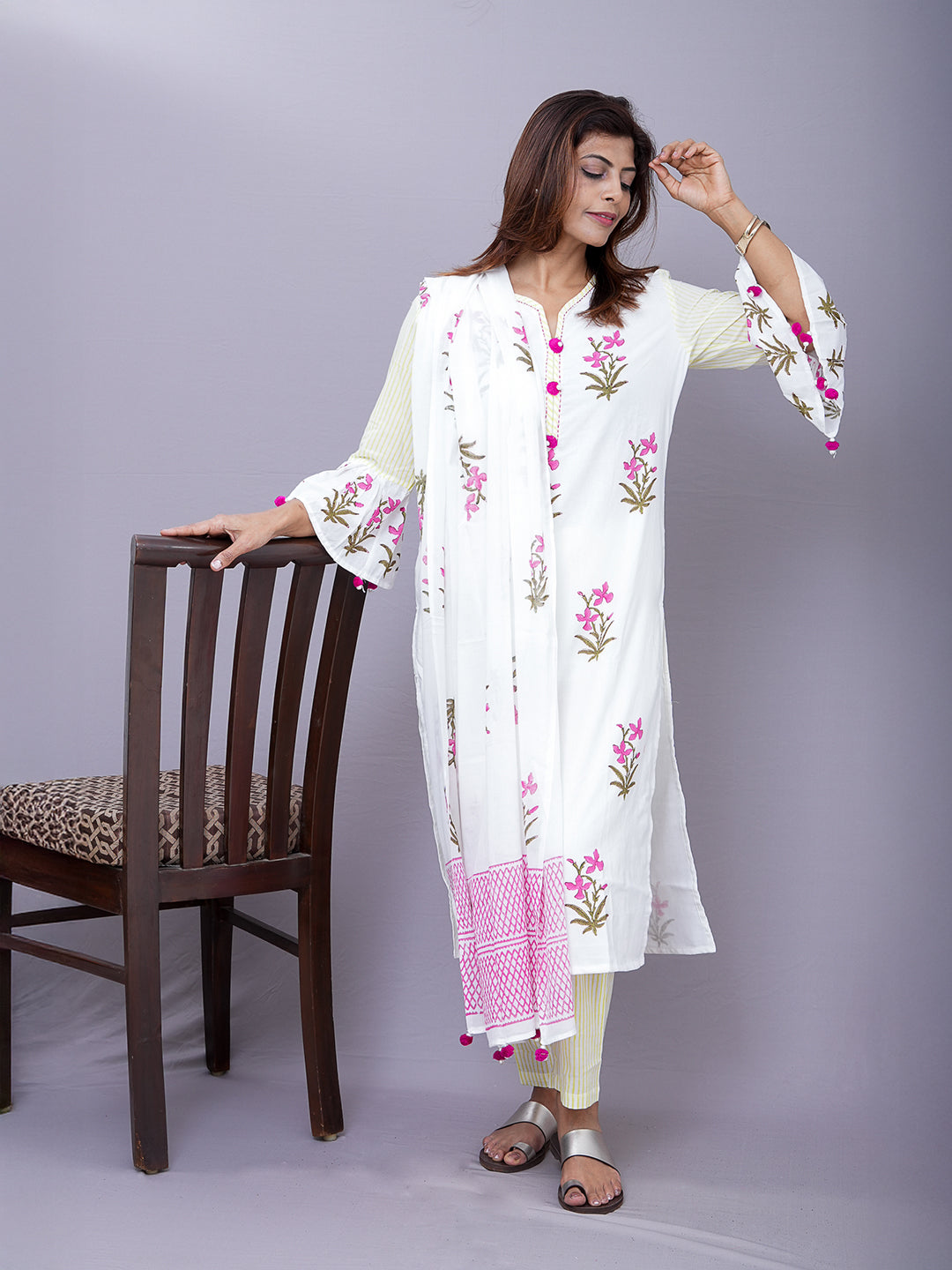 Kashish Beautiful Dress 💜