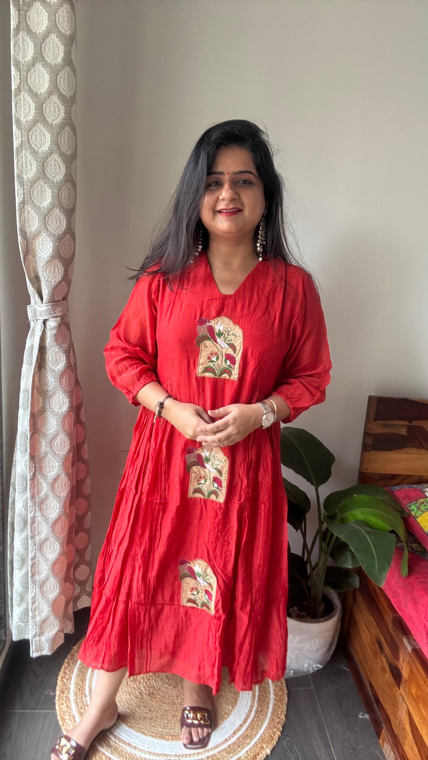 “Mishri “Mul Chanderi  Gown💜