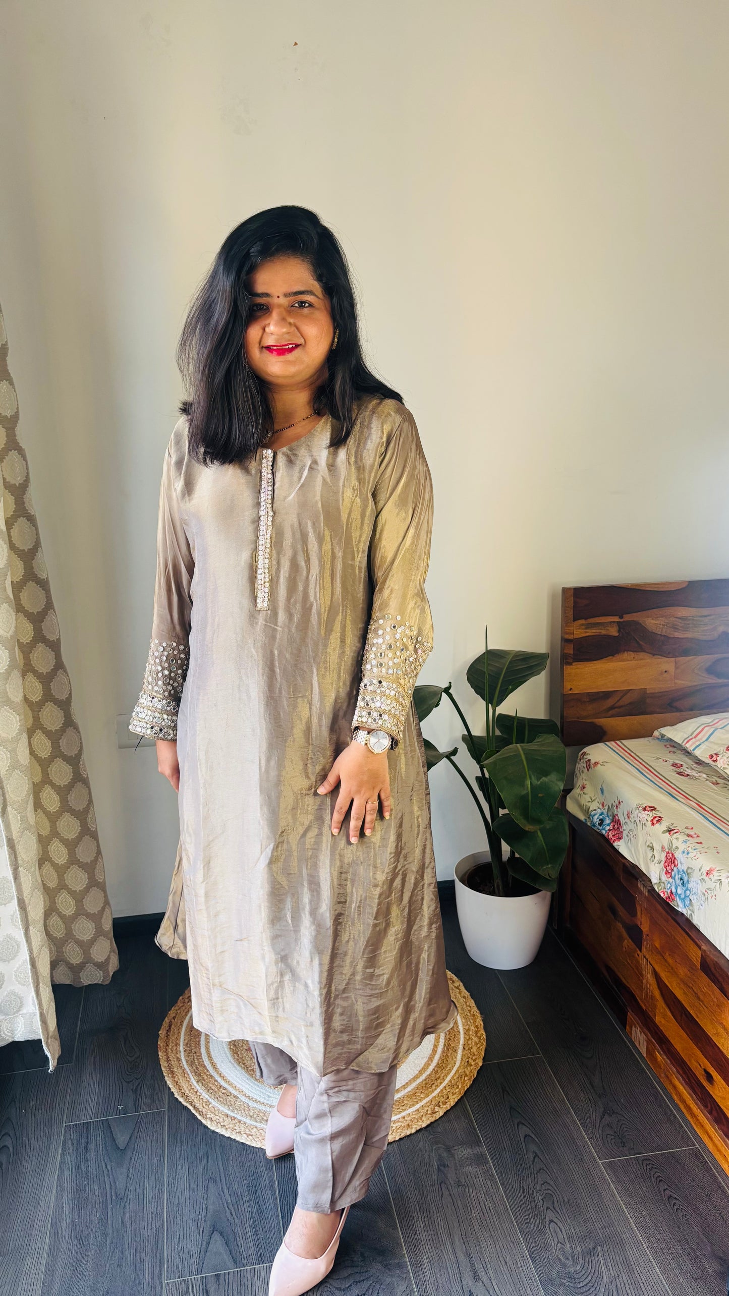 Prahi Tissue Mirror Suit