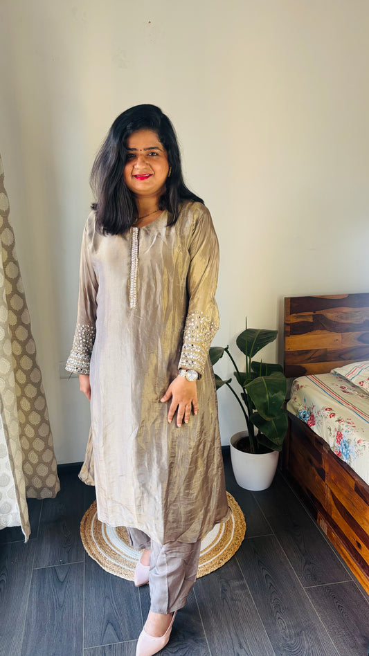 Prahi Tissue Mirror Suit