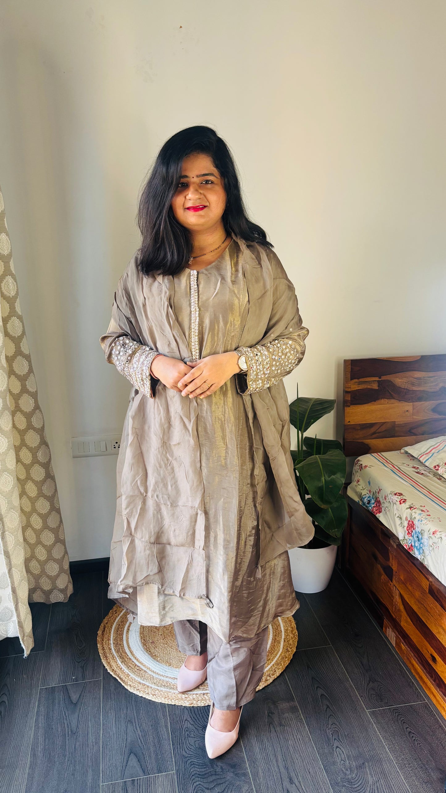 Prahi Tissue Mirror Suit